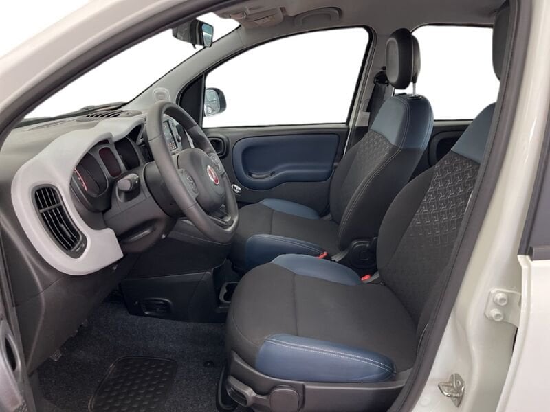 FIAT Panda Cross Panda III 2021 Cross Panda 1.0 firefly hybrid City Cross s&s 70cv 5p.ti usato a Torino