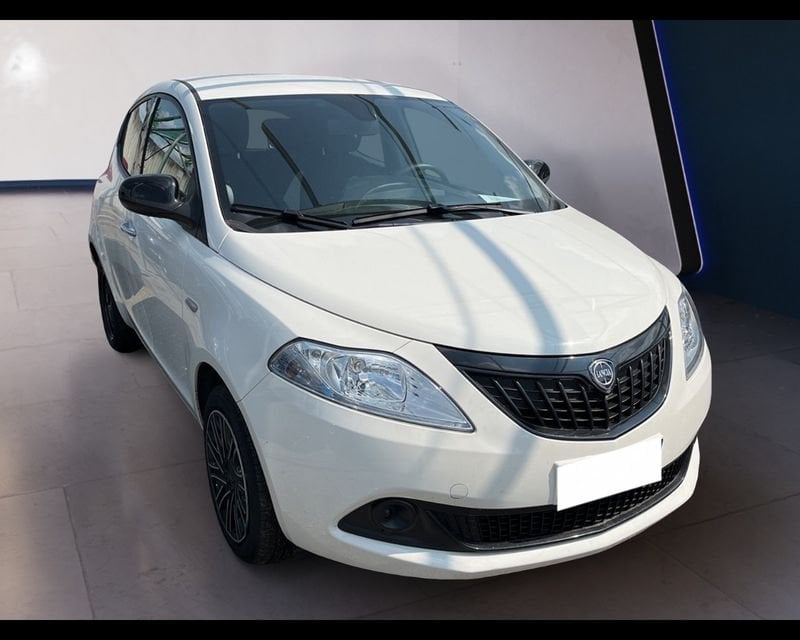 Lancia Ypsilon NUOVA My24 402 Oro 1.0 usato a Torino