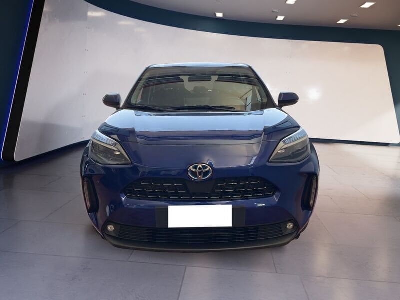Toyota Yaris Cross 1.5h Lounge awd-i 116cv e-cvt  usato a Torino
