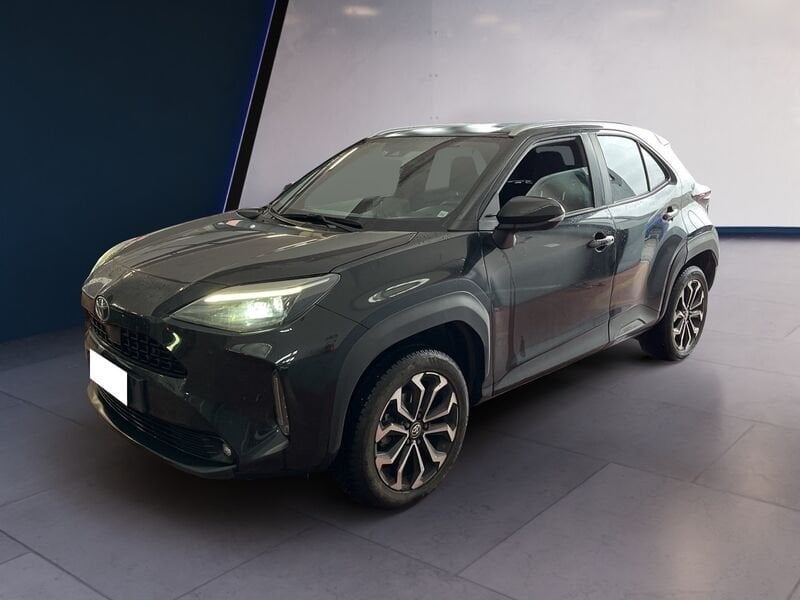 Toyota Yaris Cross 1.5h Trend awd-i 116cv e-cvt usato a Torino