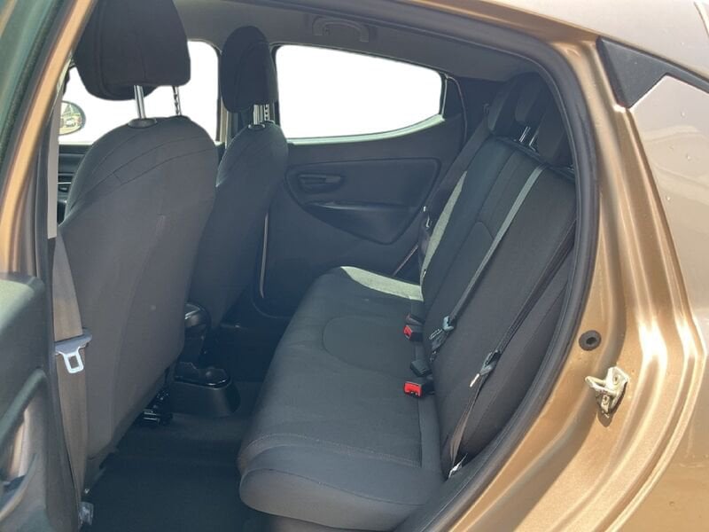 Lancia Ypsilon III 2015 1.0 hybrid Gold s&s 70cv usato a Torino