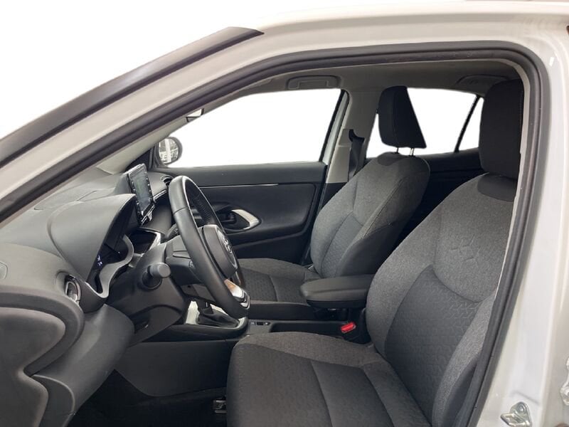 Toyota Yaris Cross 1.5h Business fwd 116cv e-cvt  usato a Torino