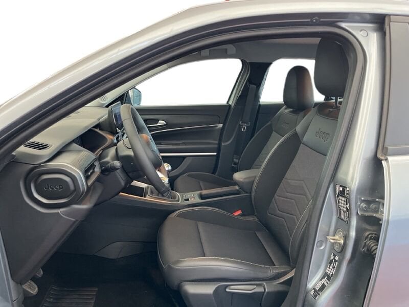 Jeep Avenger Ice My24 Altitude 1.2 100cv benzina usato a Torino