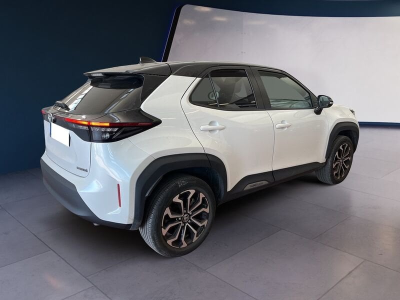 Toyota Yaris Cross 1.5h Trend fwd 116cv e-cvt usato a Torino