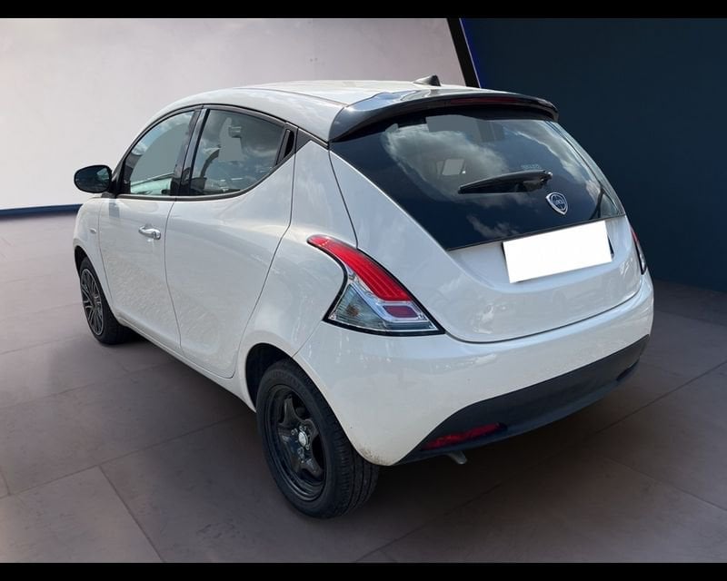 Lancia Ypsilon NUOVA My24 402 Oro 1.0 usato a Torino