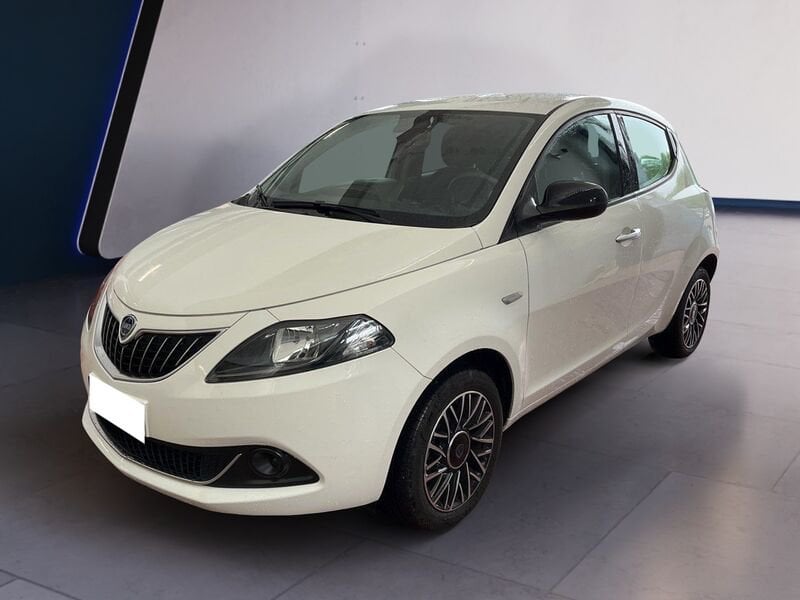 Lancia Ypsilon NUOVA My24 402 Platino 1.0  usato a Torino