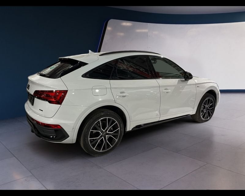 Audi Q5 I Sportback 2021 Sportback 40 2.0 tdi mhev 12V quattro s-tronic usato a Torino