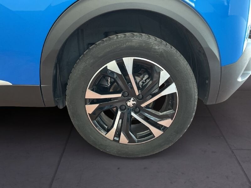 Peugeot 2008 II 2020 1.2 puretech Allure s&s 100cv benzina usato a Torino