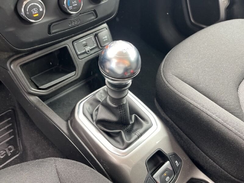Jeep Renegade 2019 1.0 t3 Longitude 2wd benzina usato a Torino