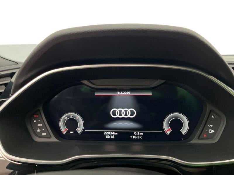 Audi Q3 II 2018 35 2.0 tdi S line edition s-tronic diesel usato a Torino