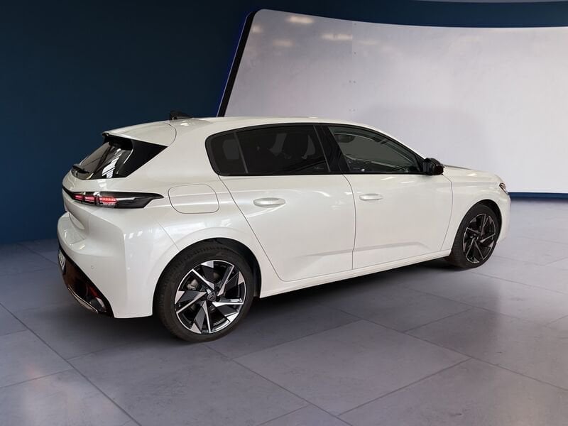 Peugeot 308 III 2021 1.5 bluehdi Allure Pack s&s 130cv eat8 usato a Torino