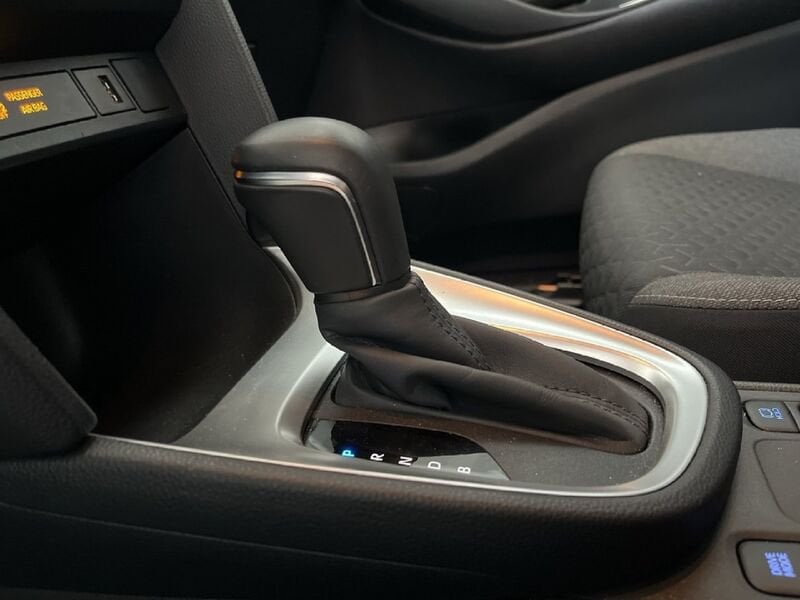 Toyota Yaris Cross 1.5h Business fwd 116cv e-cvt  usato a Torino