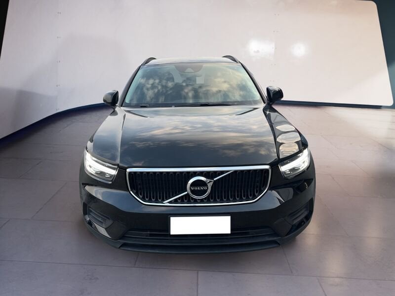 Volvo XC40 1.5 t2 Momentum Core my21 benzina usato a Torino