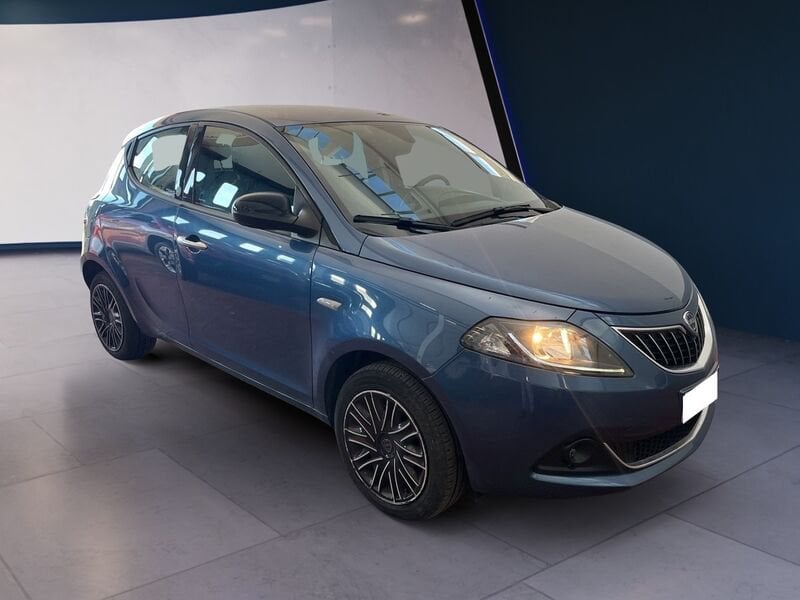 Lancia Ypsilon III 2021 1.0 firefly hybrid Gold s&s 70cv ibrida usato a Torino