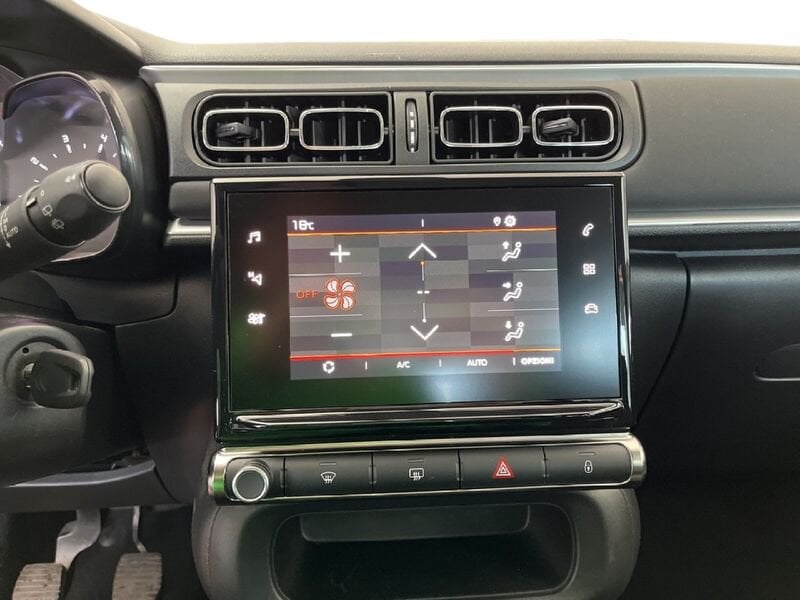 Citroën C3 III 2017 1.2 puretech Shine Pack s&s 83cv benzina usato a Torino