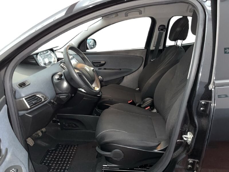 Lancia Ypsilon III 2021 1.2 Gold Gpl 69cv usato a Torino