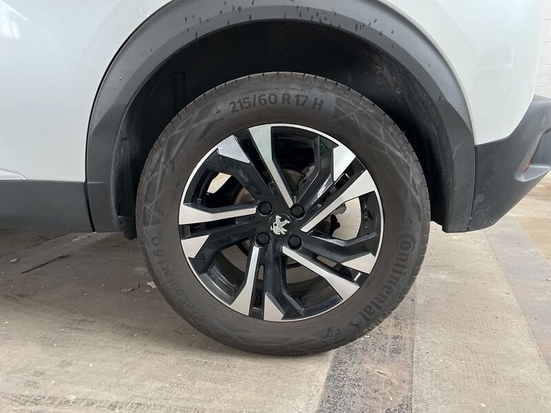 Peugeot 2008 II 2020 1.2 puretech Allure Pack s&s 100cv  usato a Torino