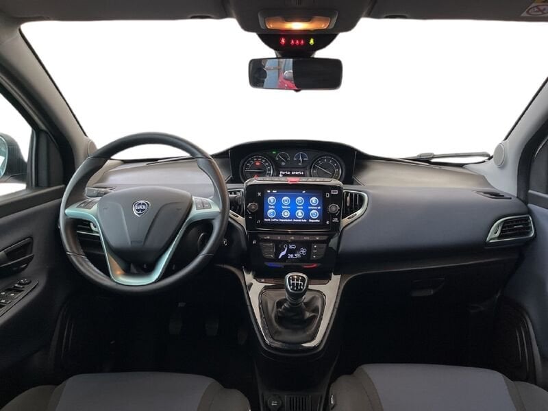 Lancia Ypsilon III 2021 1.0 firefly hybrid Gold Plus s&s 70cv 5p.ti usato a Torino