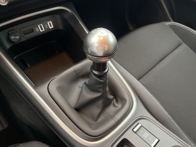 Jeep Avenger 2022 1.2 turbo Altitude fwd 100cv benzina usato a Torino