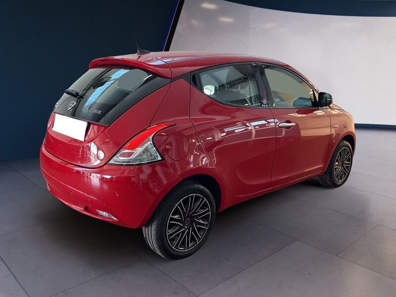 Lancia Ypsilon III 2021 1.0 firefly hybrid Gold s&s 70cv usato a Torino