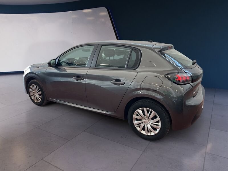 Peugeot 208 II 2019 1.2 puretech Allure s&s 75cv usato a Torino