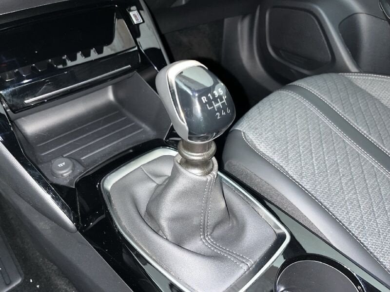 Peugeot 2008 II 2023 1.2 puretech Allure s&s 100cv benzina usato a Torino