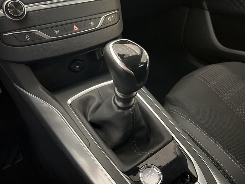 Peugeot 308 II 2018 SW SW 1.5 bluehdi Allure Pack s&s 130cv my20 diesel usato a Torino