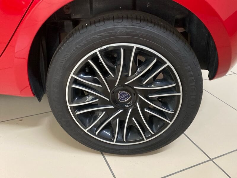 Lancia Ypsilon III 2021 1.0 firefly hybrid Gold Plus s&s 70cv 5p.ti ibrida usato a Torino