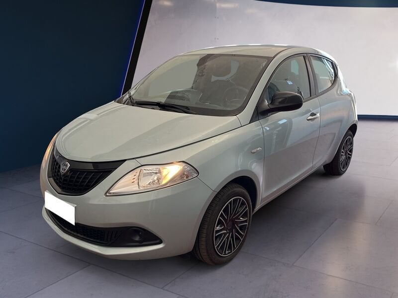 Lancia Ypsilon NUOVA My24 402 Oro 1.0  usato a Torino
