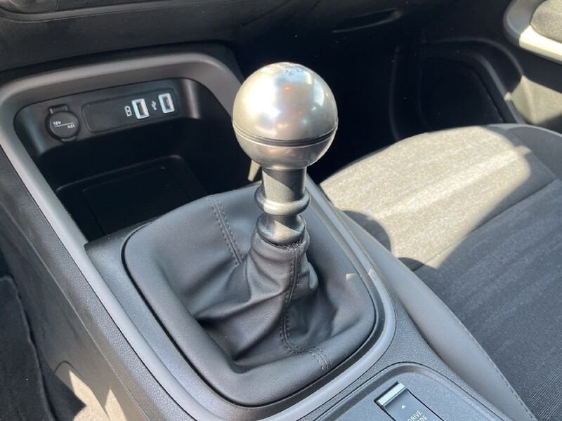 Jeep Avenger Ice My25 Longitude 1.2 100cv benzina usato a Torino