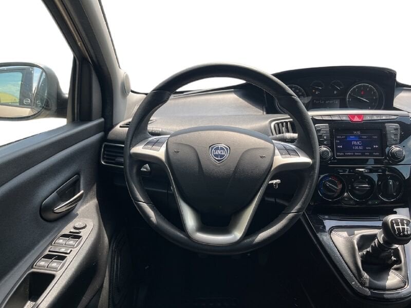 Lancia Ypsilon III 2015 1.0 hybrid Gold s&s 70cv usato a Torino