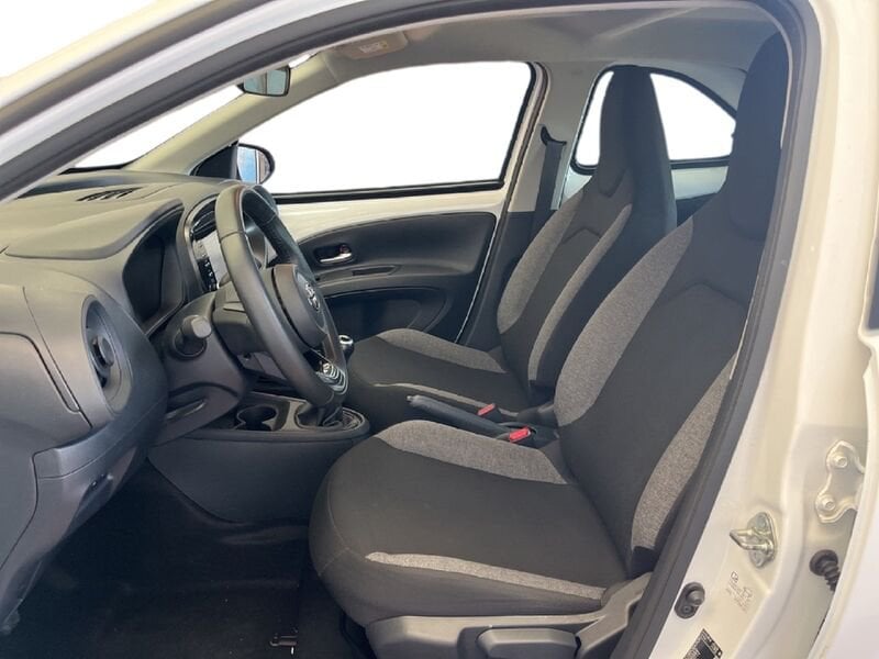 Toyota Aygo X 1.0 Active 72cv benzina usato a Torino