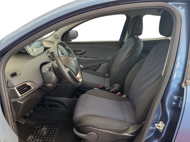 Lancia Ypsilon III 2021 1.0 firefly hybrid Gold s&s 70cv ibrida usato a Torino