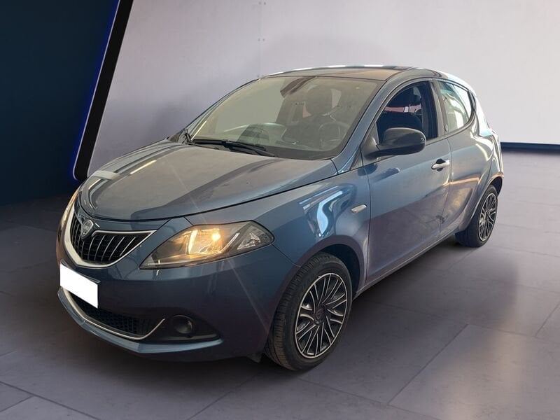 Lancia Ypsilon III 2021 1.0 firefly hybrid Gold s&s 70cv ibrida usato a Torino