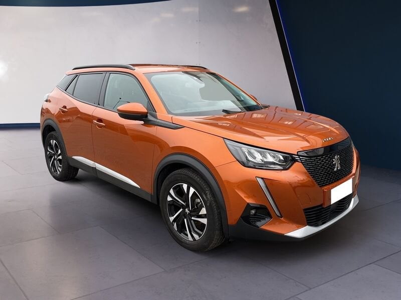 Peugeot 2008 II 2020 1.2 puretech Allure Pack s&s 100cv benzina usato a Torino