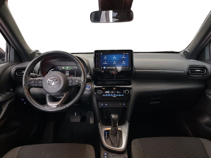 Toyota Yaris Cross 1.5h Trend awd-i 116cv e-cvt usato a Torino