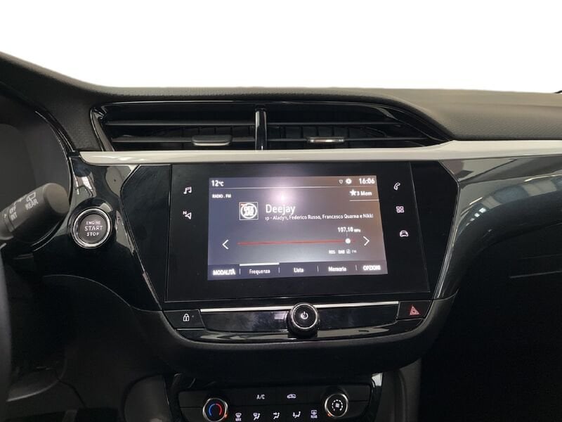 Opel Corsa VI 2020 1.2 D&T s&s 75cv benzina usato a Torino