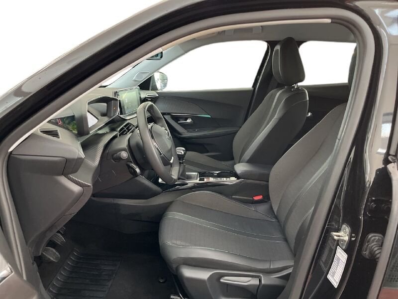 Peugeot 2008 II 2020 1.2 puretech Allure Pack s&s 100cv usato a Torino