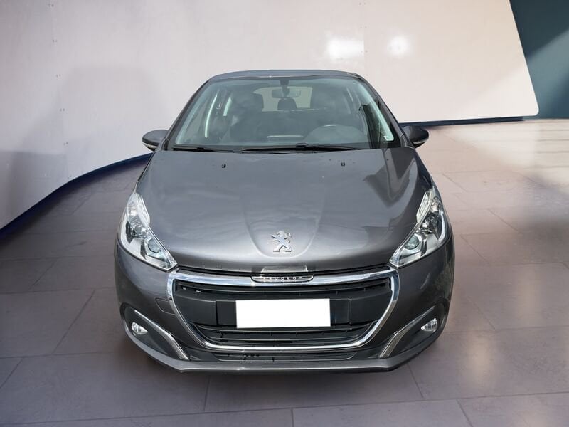 Peugeot 208 I 2015 1.2 puretech Active s&s 82cv 5p neopatentati  usato a Torino
