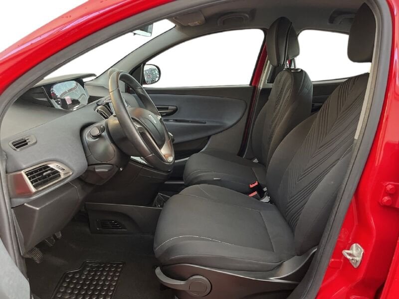 Lancia Ypsilon III 2021 1.0 firefly hybrid Gold s&s 70cv usato a Torino