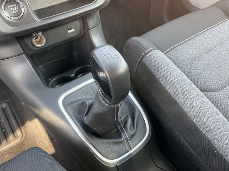 Citroën C3 III 2017 1.2 puretech Shine s&s 83cv usato a Torino