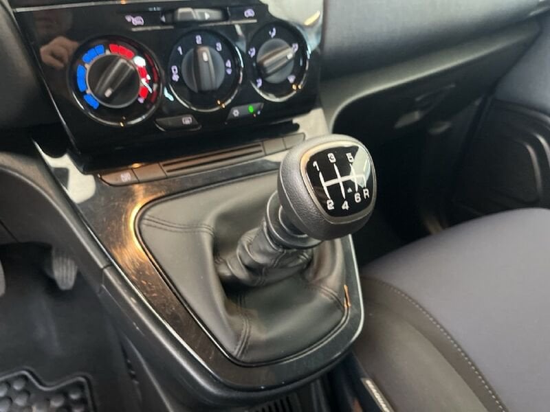 Lancia Ypsilon III 2021 1.0 firefly hybrid Gold s&s 70cv ibrida usato a Torino