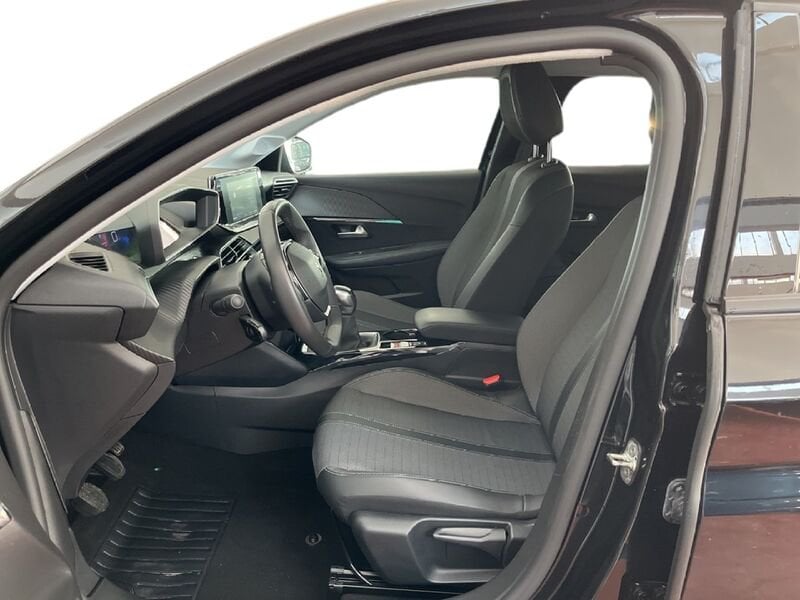 Peugeot 208 II 2019 1.2 puretech Allure Pack s&s 75cv usato a Torino