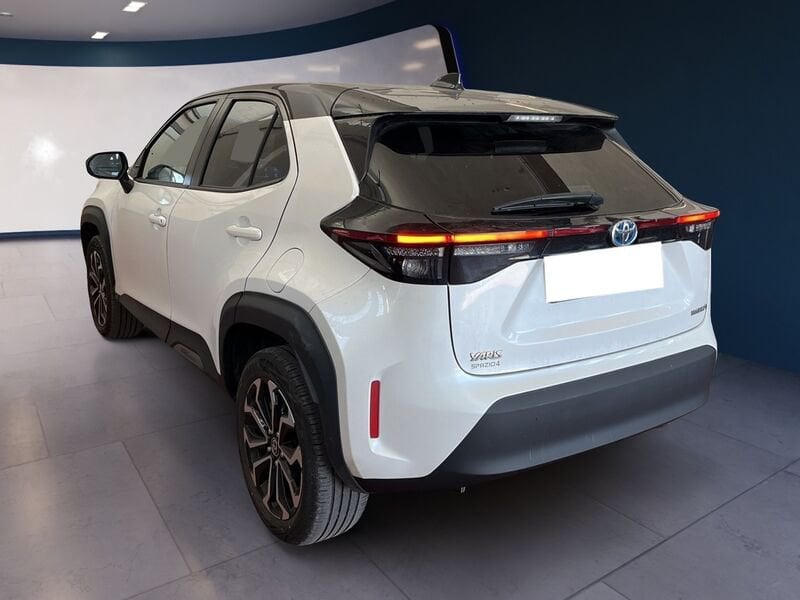 Toyota Yaris Cross 1.5h Trend fwd 116cv e-cvt usato a Torino