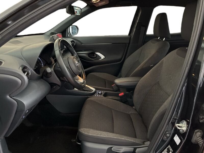 Toyota Yaris Cross 1.5h Trend awd-i 116cv e-cvt usato a Torino