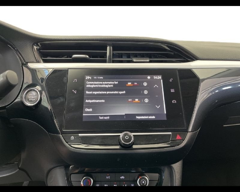 Opel Corsa VI 2020 1.2 D&T s&s 75cv benzina usato a Torino
