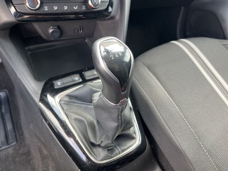 Opel Corsa VI 2020 1.2 D&T s&s 75cv benzina usato a Torino