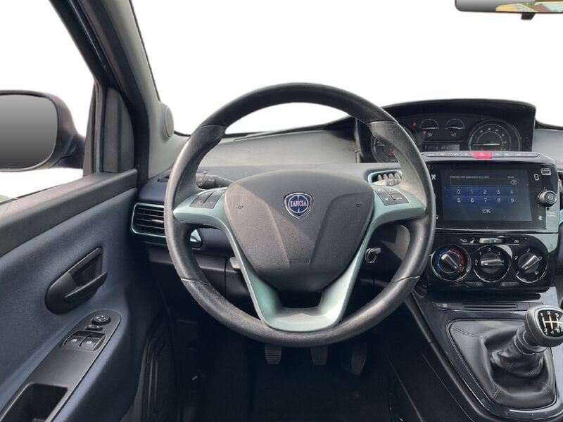 Lancia Ypsilon III 2021 1.0 firefly hybrid Gold s&s 70cv 5p.ti usato a Torino