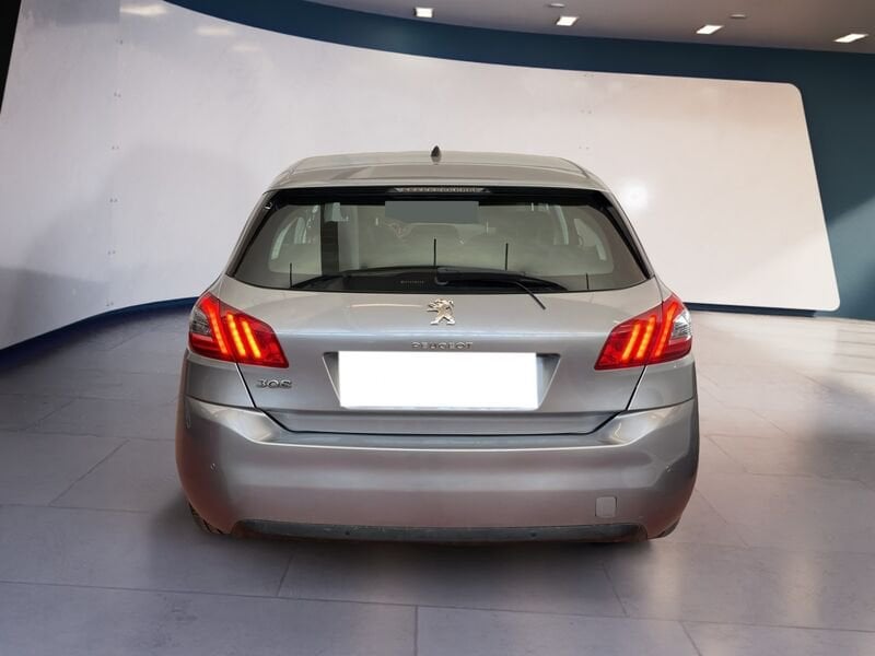Peugeot 308 II 2018 5p 1.5 bluehdi Active s&s 100cv diesel usato a Torino