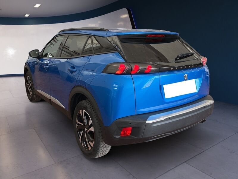 Peugeot 2008 II 2020 1.2 puretech Allure s&s 100cv benzina usato a Torino